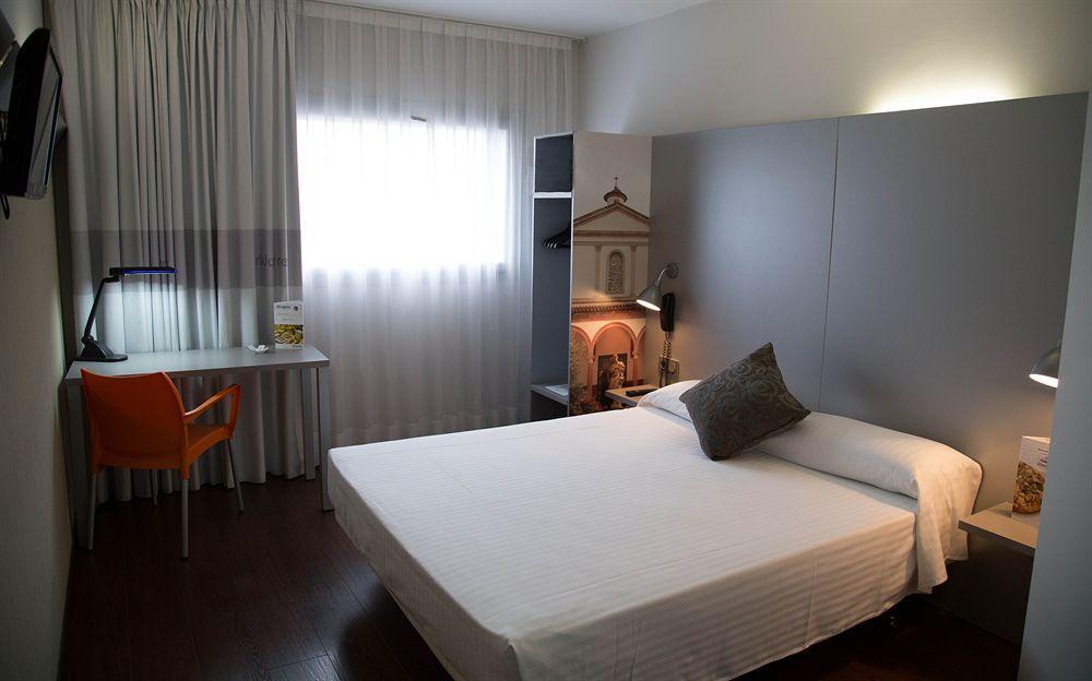 B&B ホテル グラノリェース Les Franqueses del Vallès エクステリア 写真